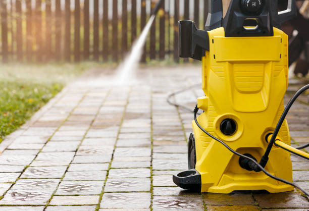Best Sidewalk and Walkway Cleaning  in Tumter, WA