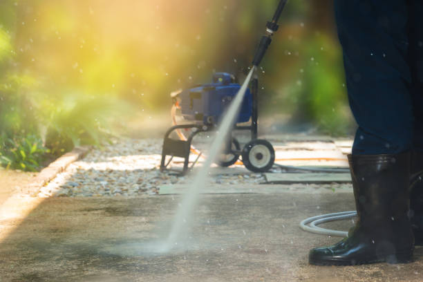 Best Sidewalk and Walkway Cleaning  in Tumter, WA